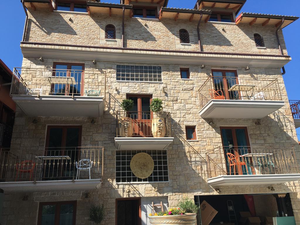 Leda Suites Parga Exterior foto